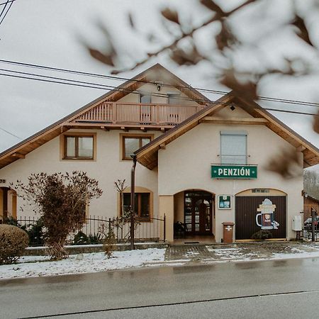 Hotel Penzion Gaboltov Exterior foto